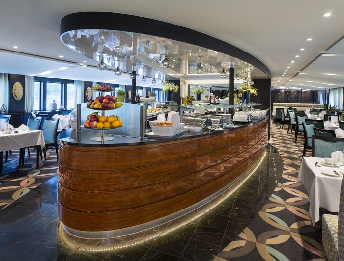 Restaurants, Bars & Cafés on AmaLea